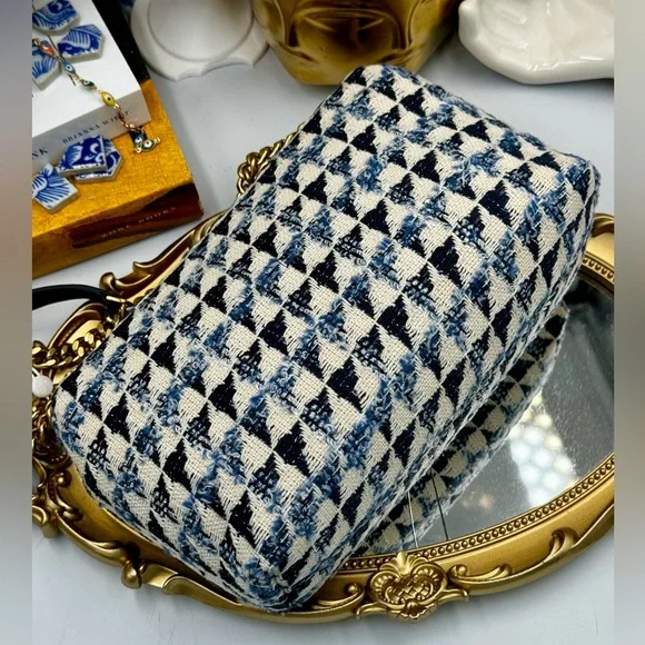 🆕TORY BURCH 🧿 NWT Kira Chevron Tweed Small Convertible Shoulder Bag, Tory Navy - Picture 7 of 14